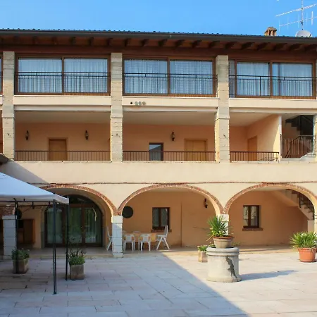 Appartamento Locazione Turistica Colombaro Vecchio-6 *